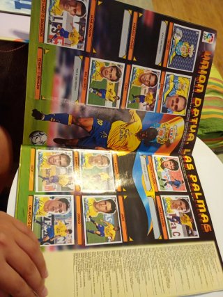 Álbum Liga 2000-2001 LFP INCOMPLETO