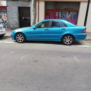 Mercedes-Benz Clase C 2004