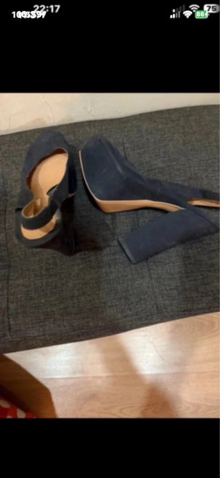Sandalias de tacón negras