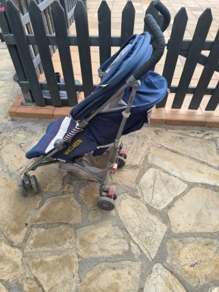 Carrito Maclaren a rayas