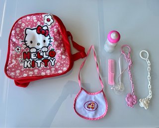 Lote Muñeca Bebé con Ropa y Accesorios