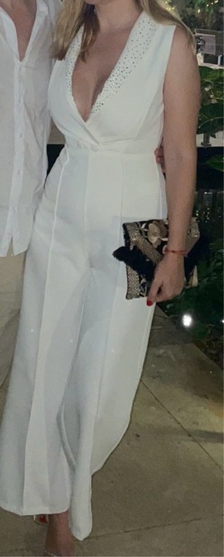 Mono blanco con pedrería