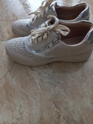 Zapatillas deportivas de mujer, plateadas T.39