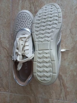 Zapatillas deportivas de mujer, plateadas T.39
