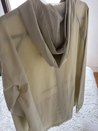 Chaqueta Cortavientos Under Armour Beige Talla M