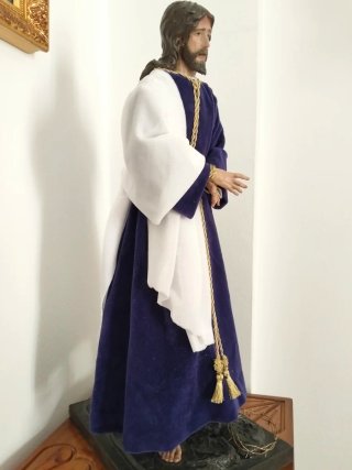 Cristo Cautivo de vestir