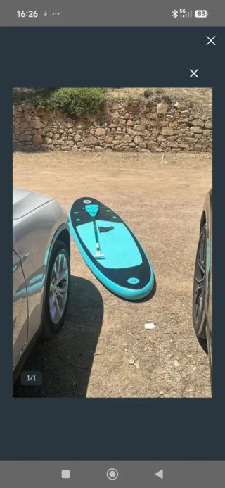Tabla de pádel hinchable azul