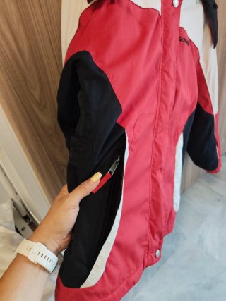 Chaqueta Schöffel roja y blanca