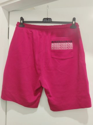 Pantalón corto Boss rojo
