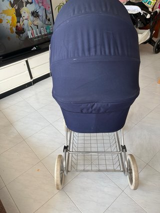 Coche de bebé clásico