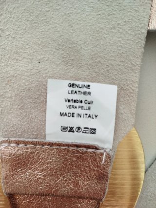 Cinturón serraje champán y hebilla dorada