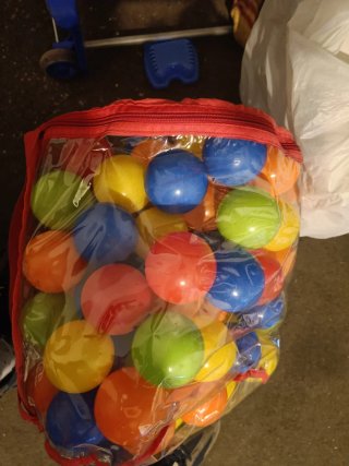 Pelotas para piscina de plástico