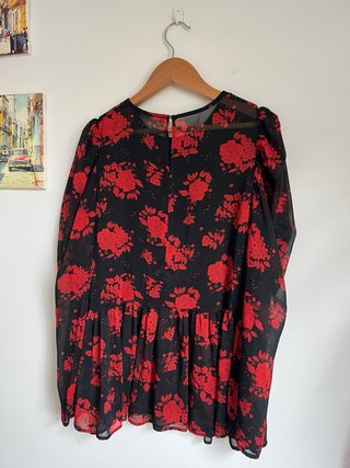 Blusa Zara Estampado Floral Rojo Negro