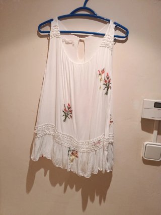 Top blanco mujer bordado