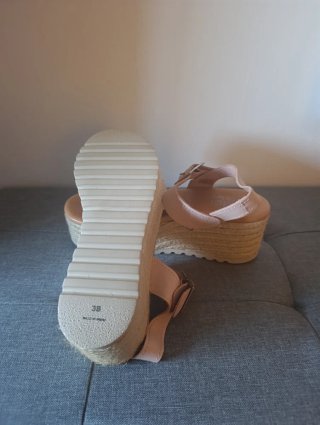 Sandalias de piel Mimao Beige/Rosa Talla 38 de pie