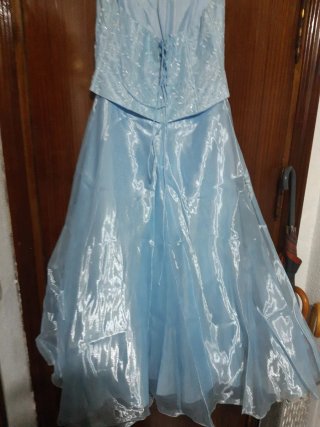Elegante vestido azul para 15 años o boda