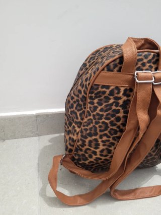 Mochila estampado leopardo