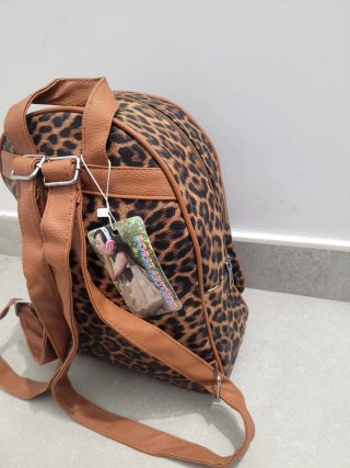 Mochila estampado leopardo