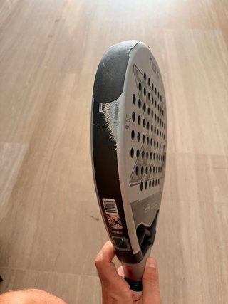 Pala de pádel NOX AT10 Genius 18k 2024