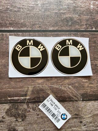 2 EMBLEMAS GEL BMW LOGO NEGRO CARENADO DEPOSITO