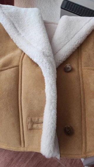 Chaqueta Borrego Beige y Blanca