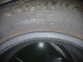 Neumáticos 215/60 R16 99V