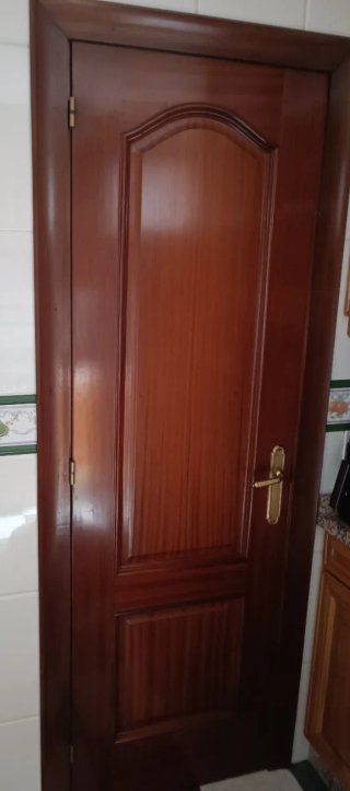 Puerta madera interior con cristal