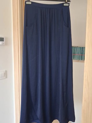Falda larga Stradivarius Talla S