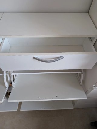 Zapatero blanco con cajon