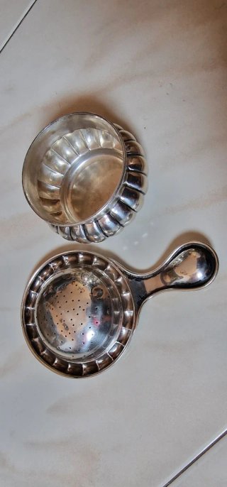 Coladera Antigua de Plata