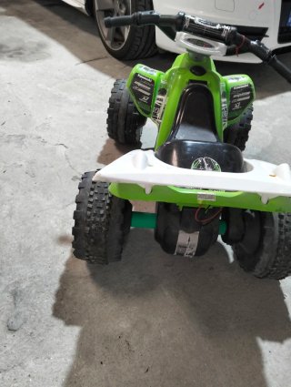 Kuad infantil Kawasaki TNT