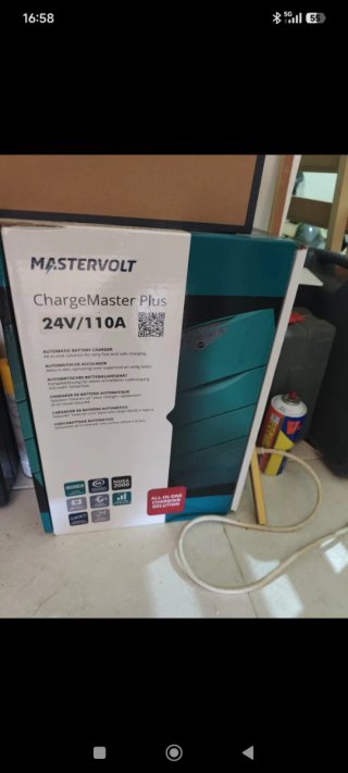 Cargador Baterías Marino Mastervolt 24v 110a