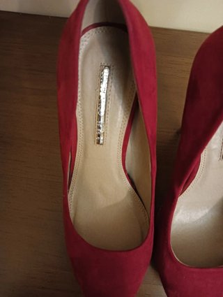 Zapatos de tacón rojos talla 39