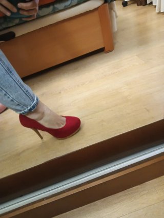 Zapatos de tacón rojos talla 39