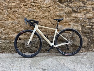 Bicicleta Gravel Blanca