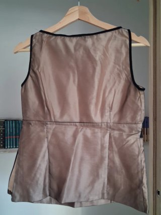 Top fiesta SÍNTESIS beige y negro talla 40