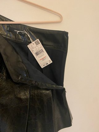 Falda efecto piel negra Talla 34