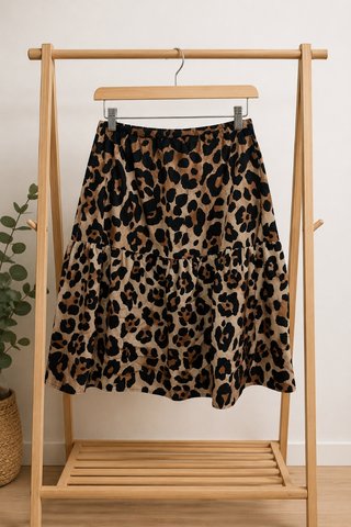 Falda leopardo con volantes