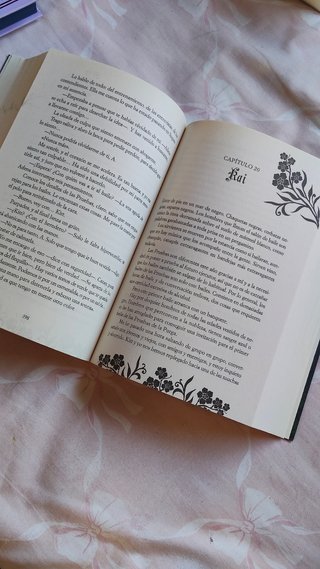 Powerless - Lauren Roberts
