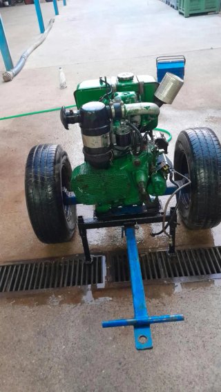 Motor Diter 16CV con entrada y salida