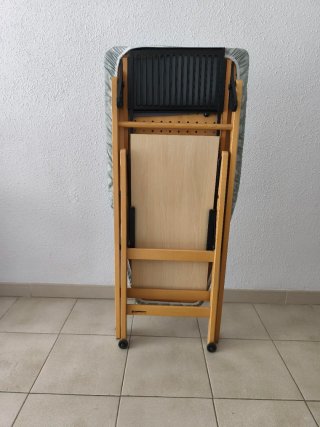 Tabla de planchar de madera plegable