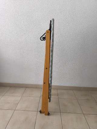 Tabla de planchar de madera plegable
