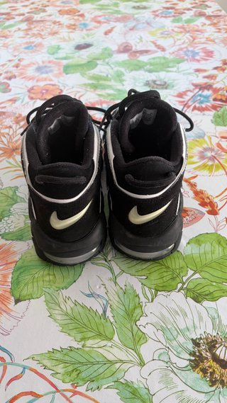 Nike Air More Uptempo Clásicas Negro y Blanco