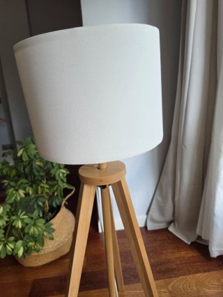 Lámpara de pie Lauters madera y tela