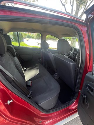 Dacia Sandero 2012