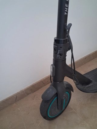 Patinete Eléctrico AMG Petronas MERCEDES