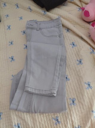 Pantalones vaqueros apretados
