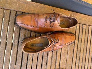 Zapatos de vestir de cuero marrón