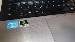 Ordenador Portátil Asus i7 con Windows 11