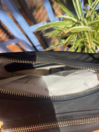 Bolso Negro Guess Nuevo con Etiquetas